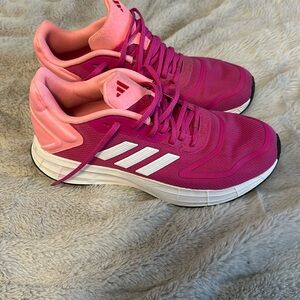 Adidas - light motion running sneakers